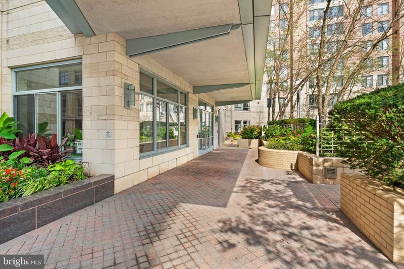 851 N Glebe Rd #1309, Arlington, VA 22203