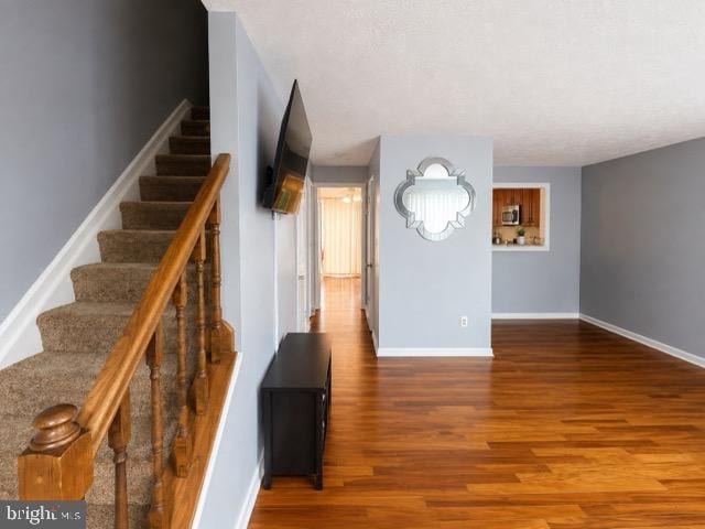 1226 Holmespun Dr, Pasadena, MD 21122