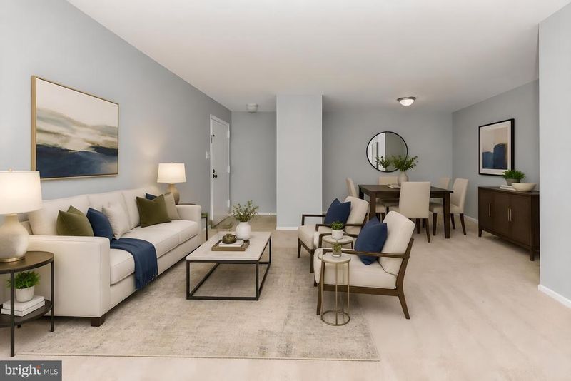 517 Florida Ave #T2, Herndon, VA 20170