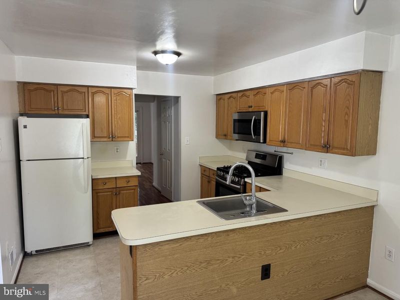 7261 Olde Lantern Way, Springfield, VA 22152