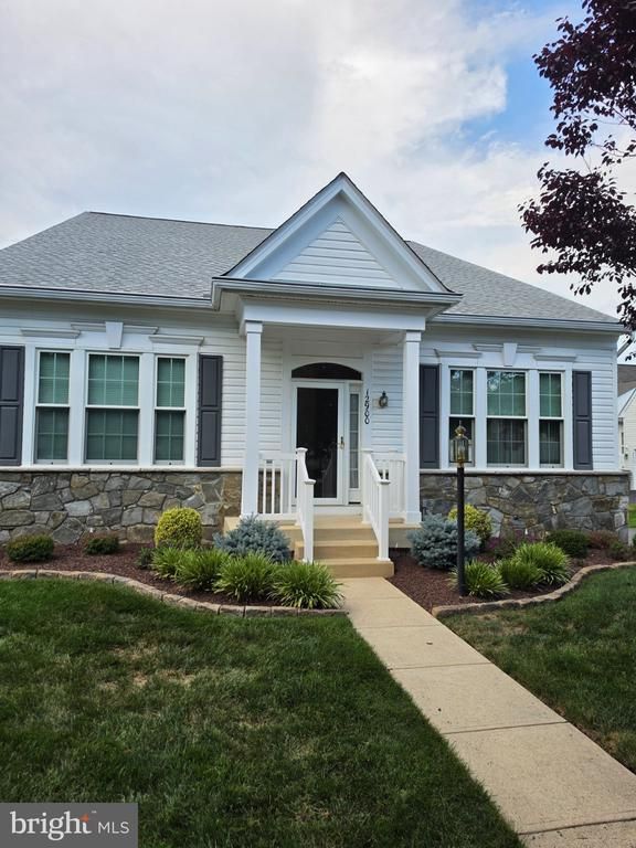 12900 Barrons Reach Ln, Bristow, VA 20136