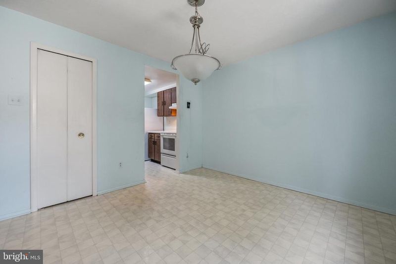 7171 Talisman Ln, Columbia, MD 21045