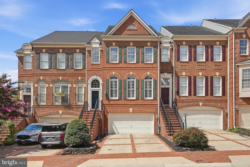 43776 Ballybunion Ter, Leesburg, VA 20176