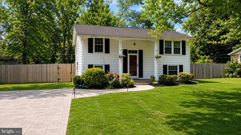 8014 Kidd St, Alexandria, VA 22309