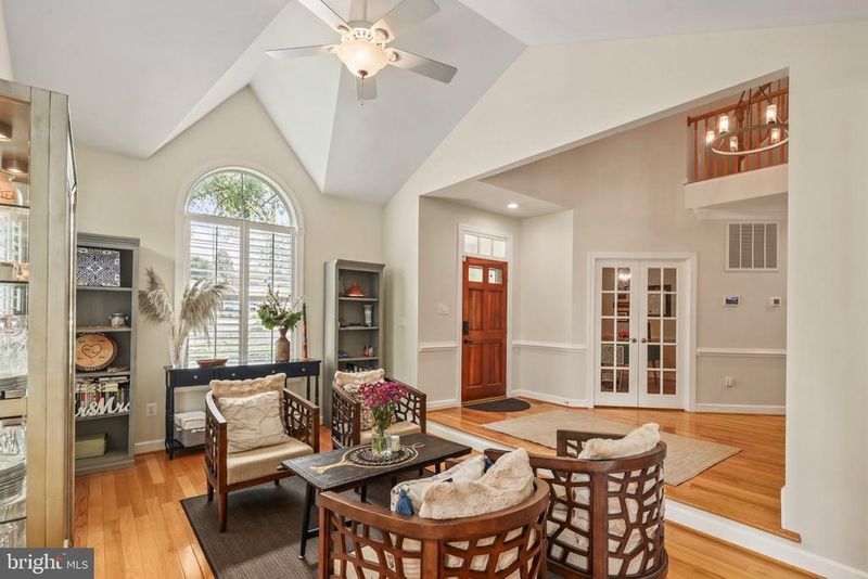 6732 Churchill Rd, Mclean, VA 22101