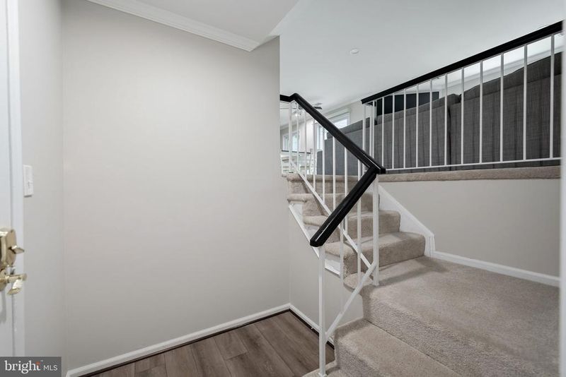 12887 Grays Pointe Rd #12887B, Fairfax, VA 22033
