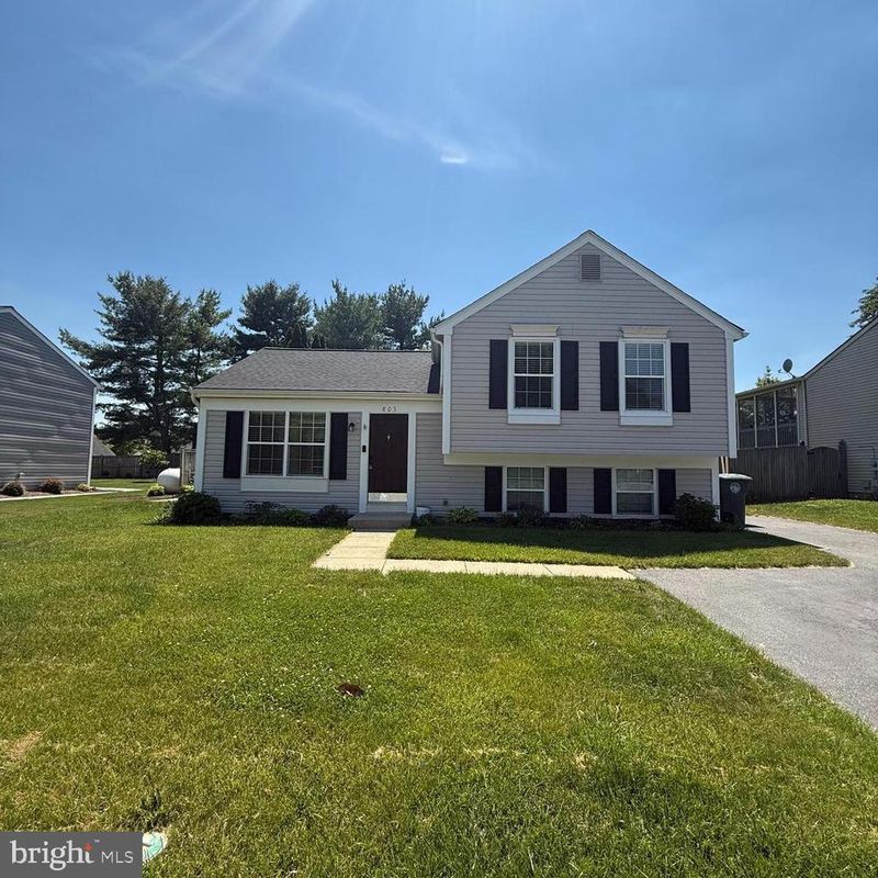 805 London Ct, Frederick, MD 21701