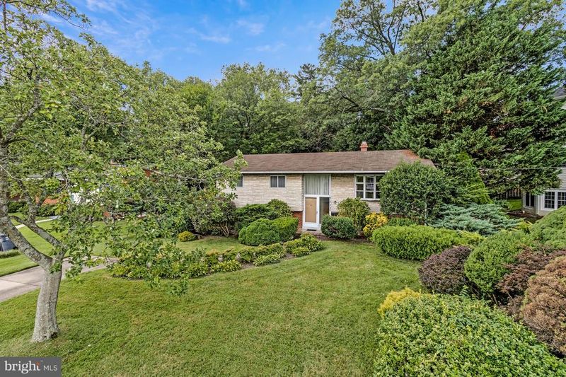 7113 Norwalk St, Falls Church, VA 22043