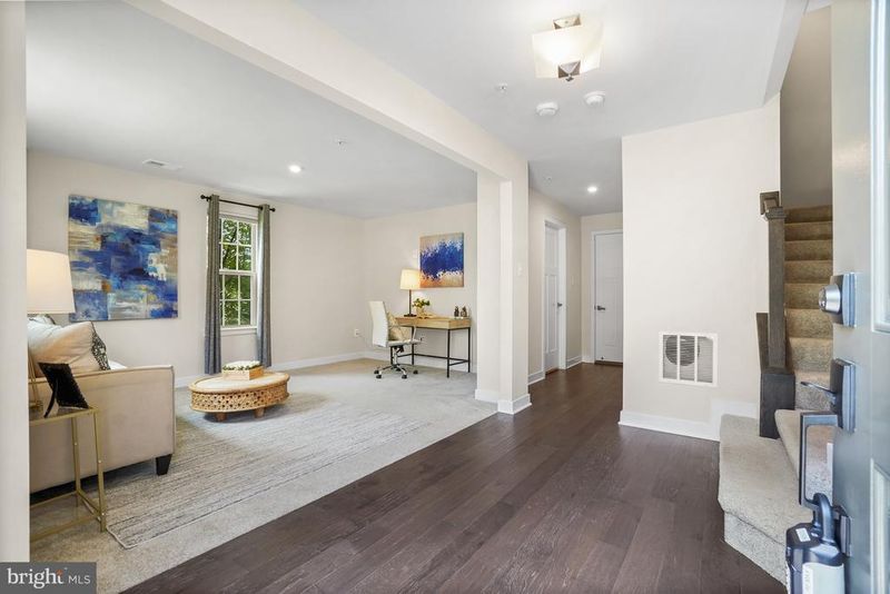 8015 Spring Arbor Dr, Laurel, MD 20707