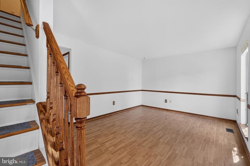 5624 Reardon Ln, Woodbridge, VA 22193