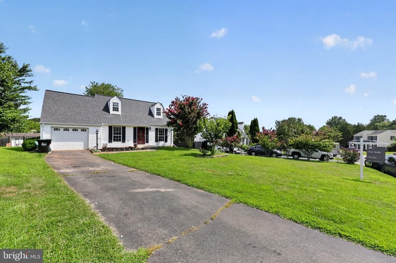 5624 Reardon Ln, Woodbridge, VA 22193