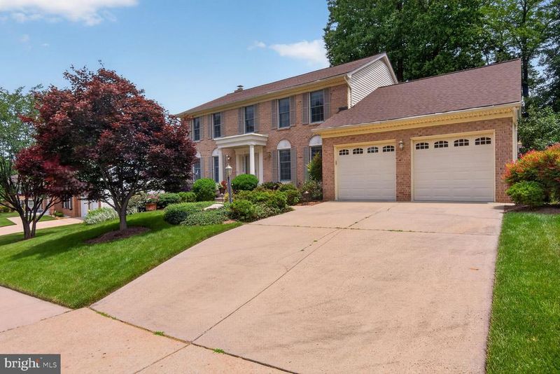 9710 Dansk Ct, Fairfax, VA 22032