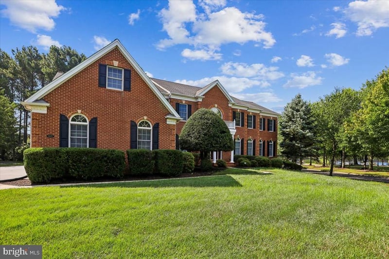 15051 Medinah Ct, Haymarket, VA 20169