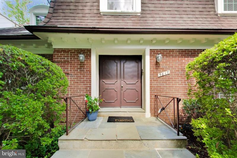 9617 Falls Bridge Ln, Potomac, MD 20854