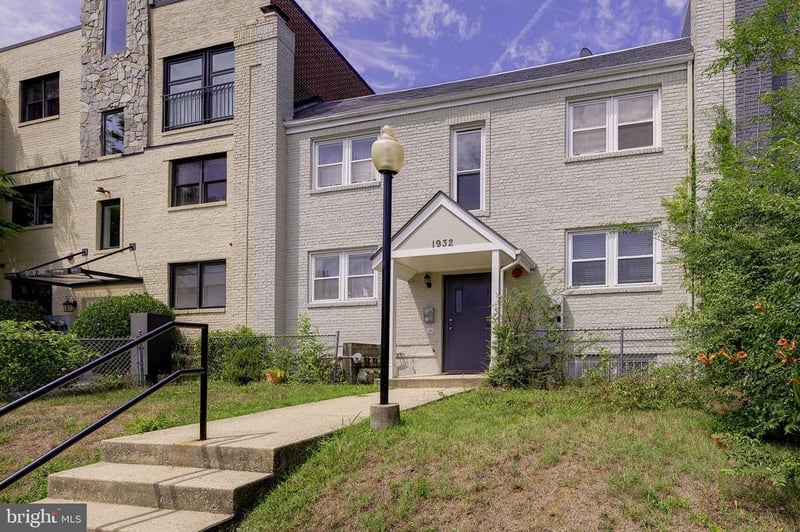 1932 3rd St NE #102, Washington, DC 20002