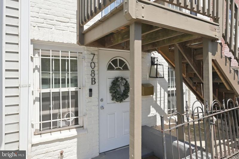 708 I St SE #B, Washington, DC 20003