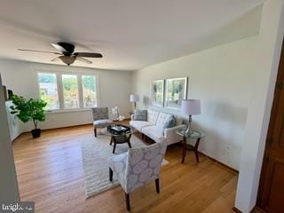 11 Chapel Pl, Walkersville, MD 21793