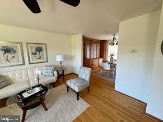 11 Chapel Pl, Walkersville, MD 21793