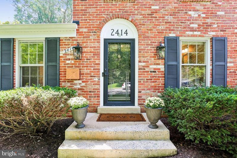 2414 Chilham Pl, Potomac, MD 20854