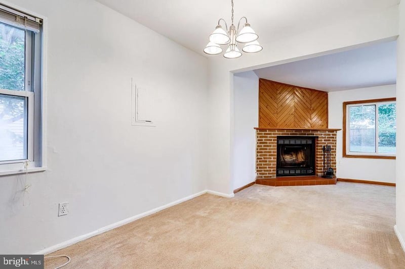 1922 Anderson Rd, Falls Church, VA 22043