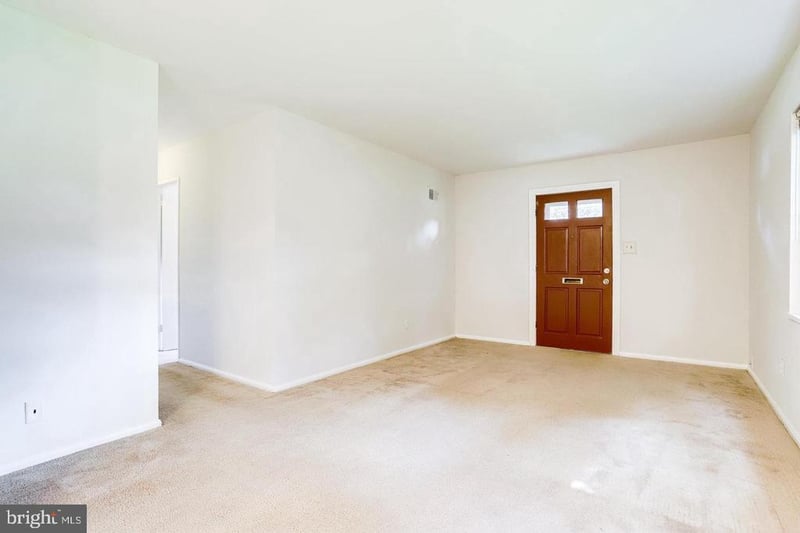1922 Anderson Rd, Falls Church, VA 22043