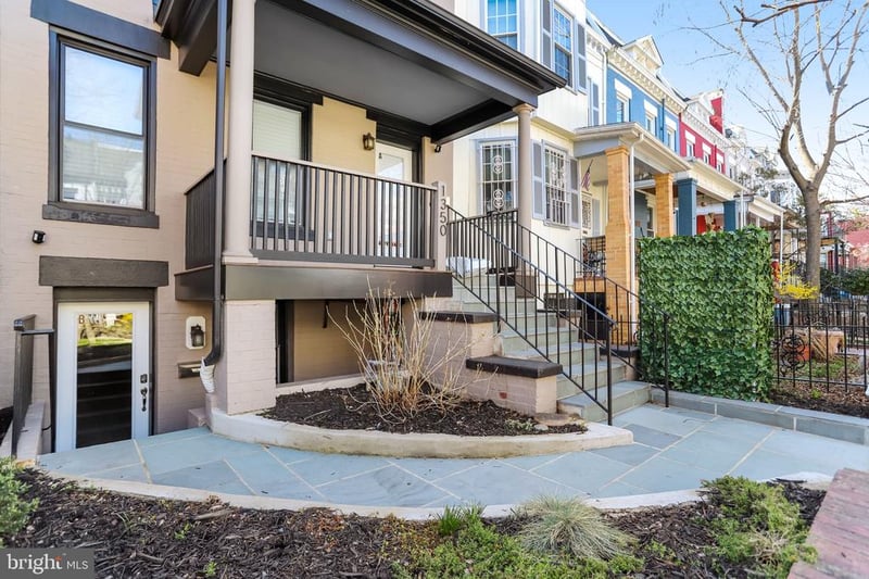 1350 Perry Pl NW, Washington, DC 20010