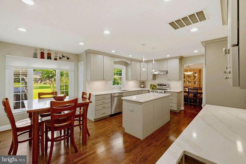 4368 Morningwood Dr, Olney, MD 20832