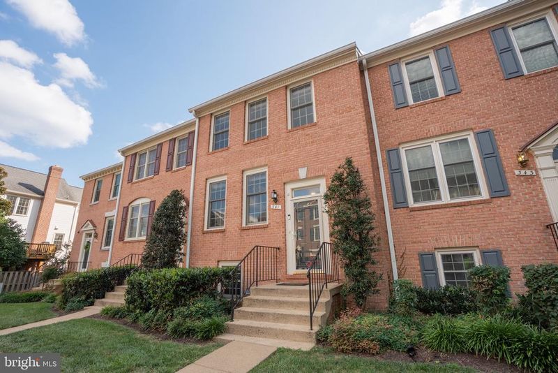 341 S Pickett St, Alexandria, VA 22304