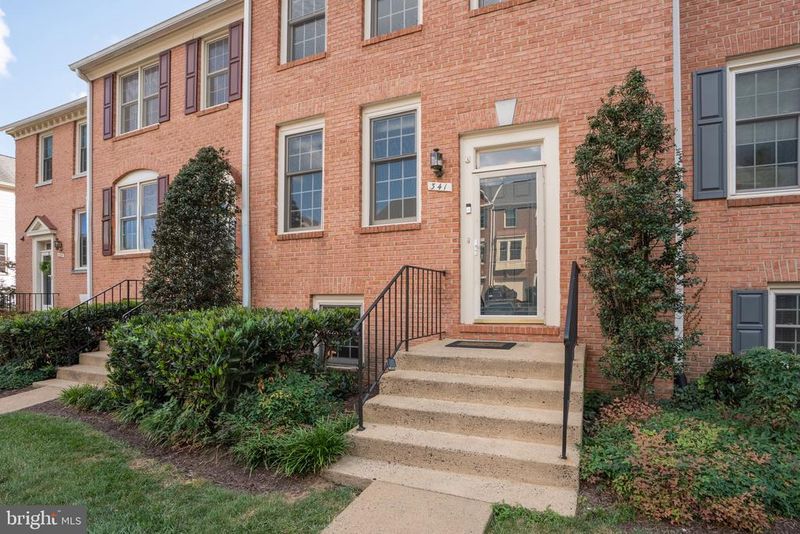 341 S Pickett St, Alexandria, VA 22304