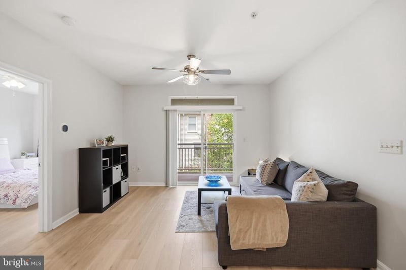 801 S Greenbrier St #315, Arlington, VA 22204
