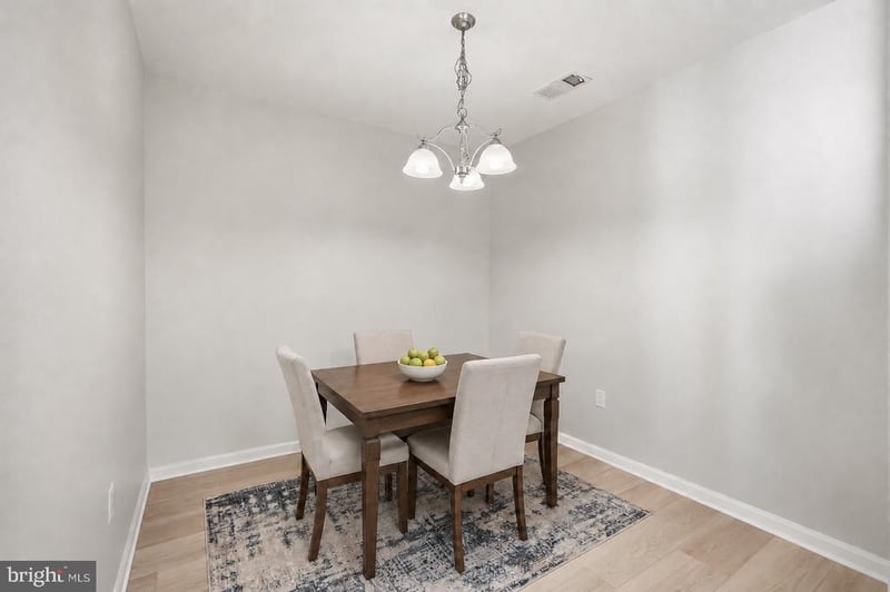 801 S Greenbrier St #315, Arlington, VA 22204