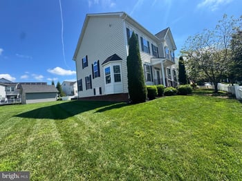 22342 Heron Neck Ter, Clarksburg, MD 20871