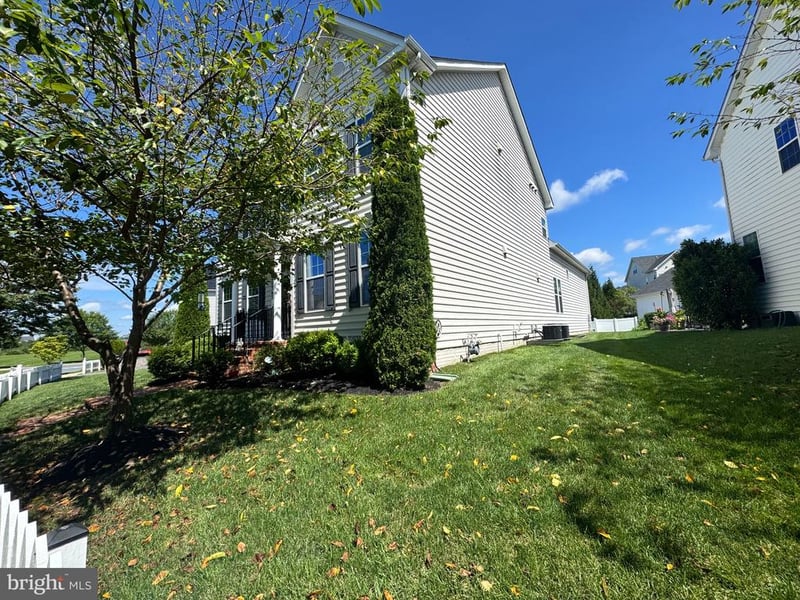 22342 Heron Neck Ter, Clarksburg, MD 20871