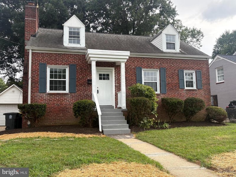 2105 Amherst Rd, Hyattsville, MD 20783