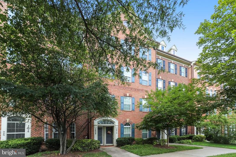 3608 Carriage Hill Dr #3608, Frederick, MD 21704