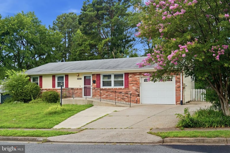 4311 Hendricks Dr, Woodbridge, VA 22193
