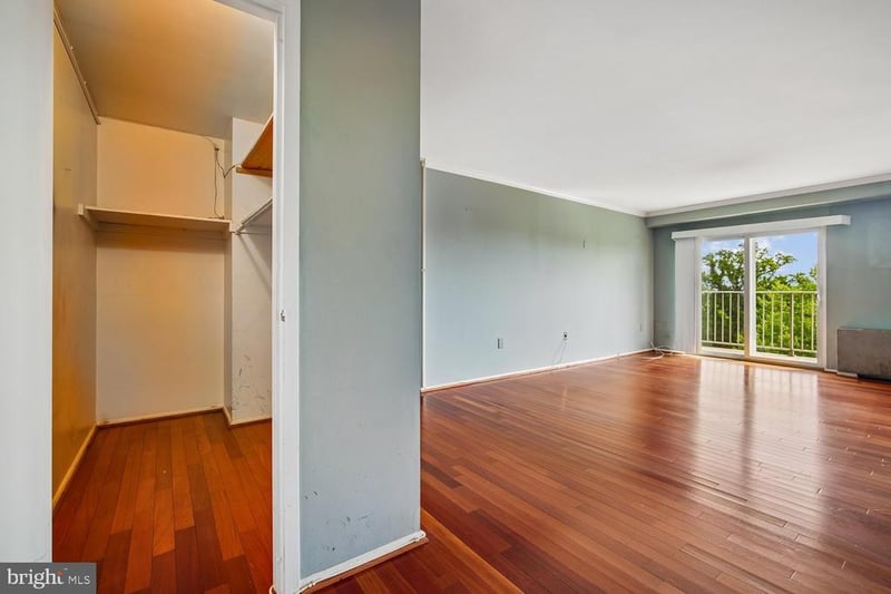 1111 University Blvd W #916-A, Silver Spring, MD 20902
