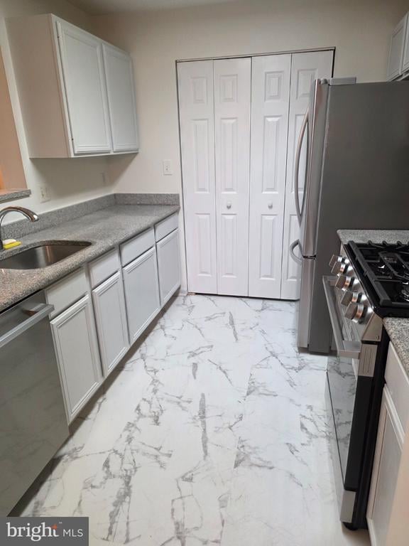 8095 Lacy Dr #202, Manassas, VA 20109