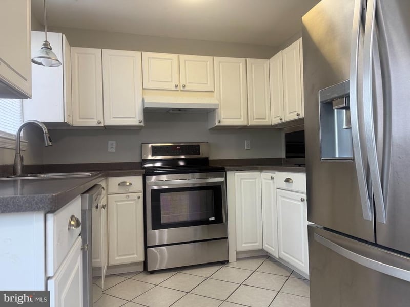 14533 Ravenscar Ct, Centreville, VA 20121