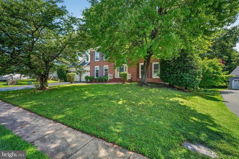 3603 Irish Moss Ct, Fairfax, VA 22033