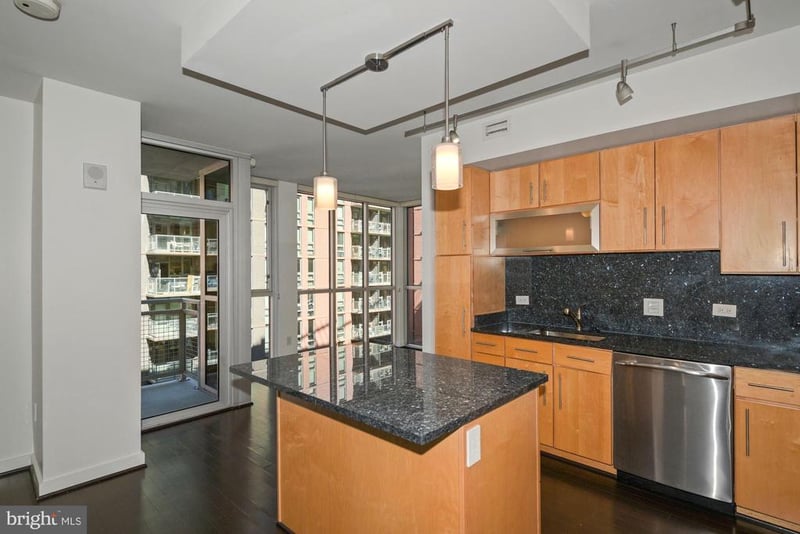 1025 1st St SE #804, Washington, DC 20003