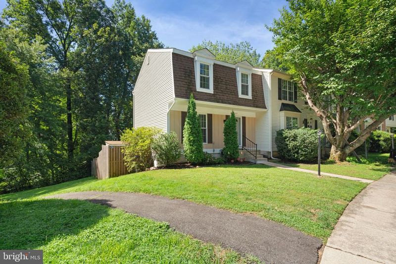 10413 Todman Landing Ct, Burke, VA 22015