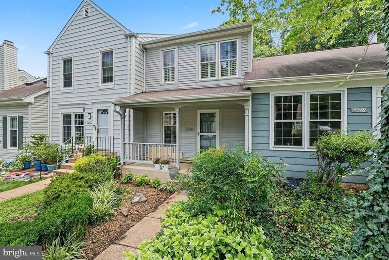 15067 Maple Glen Ct, Dumfries, VA 22025