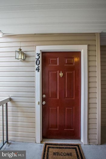 921 Hillside Lake Ter #304, Gaithersburg, MD 20878