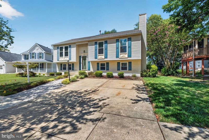 2294 Raindrop Ct, Odenton, MD 21113