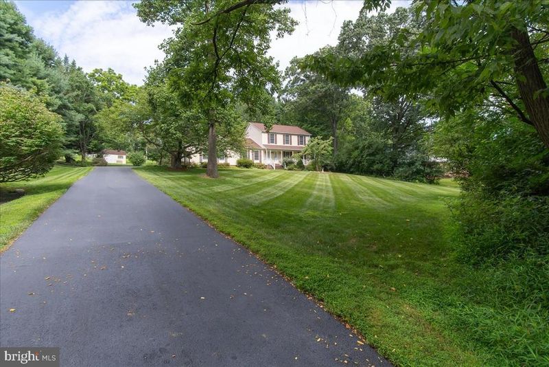 5528 Woodlyn Rd, Frederick, MD 21703