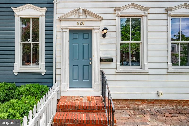 420 S Pitt St S, Alexandria, VA 22314