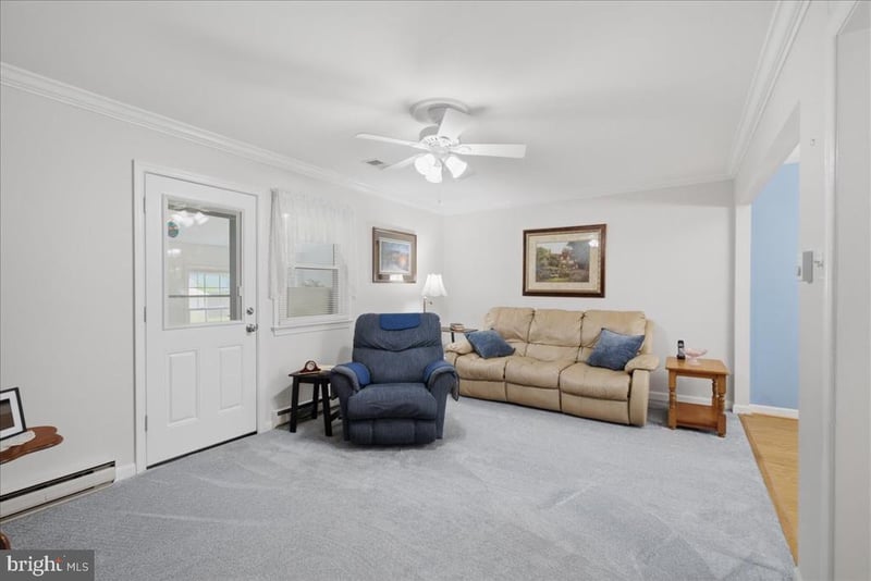 331 Rock Spring Dr SW, Leesburg, VA 20175