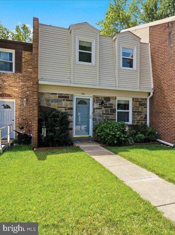 331 Rock Spring Dr SW, Leesburg, VA 20175