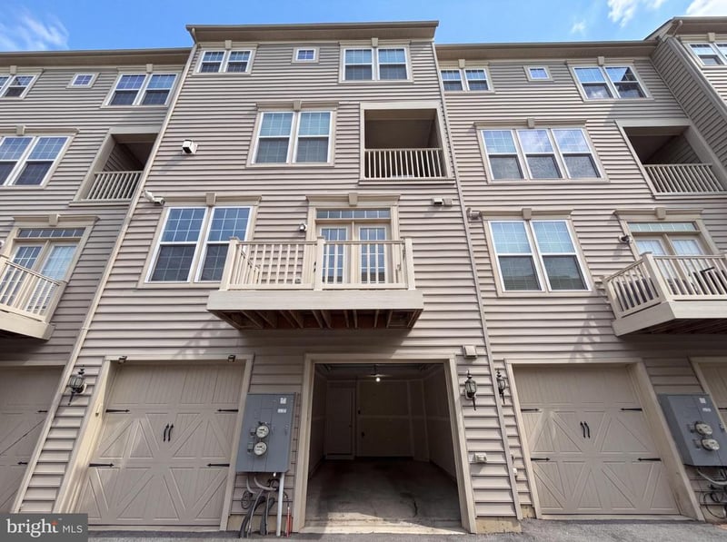 8221 Greenbelt Station Pw #310J, Greenbelt, MD 20770